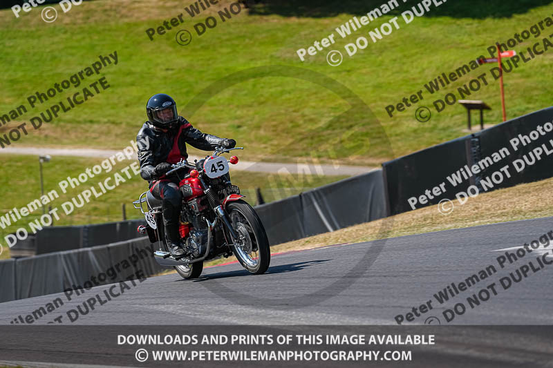 cadwell park;cadwell park photographs;cadwell trackday photographs;enduro digital images;event digital images;eventdigitalimages;peter wileman photography;racing digital images;trackday digital images;trackday photos